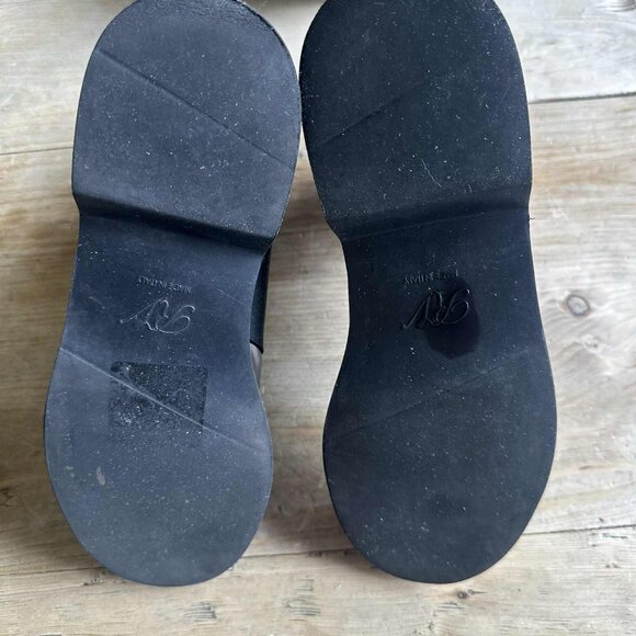 STUNNING ROGER VIVIER LUXURY BLACK PATENT LEATHER CHELSEA BOOTS - SIZE: 39 - Picture 8 of 8